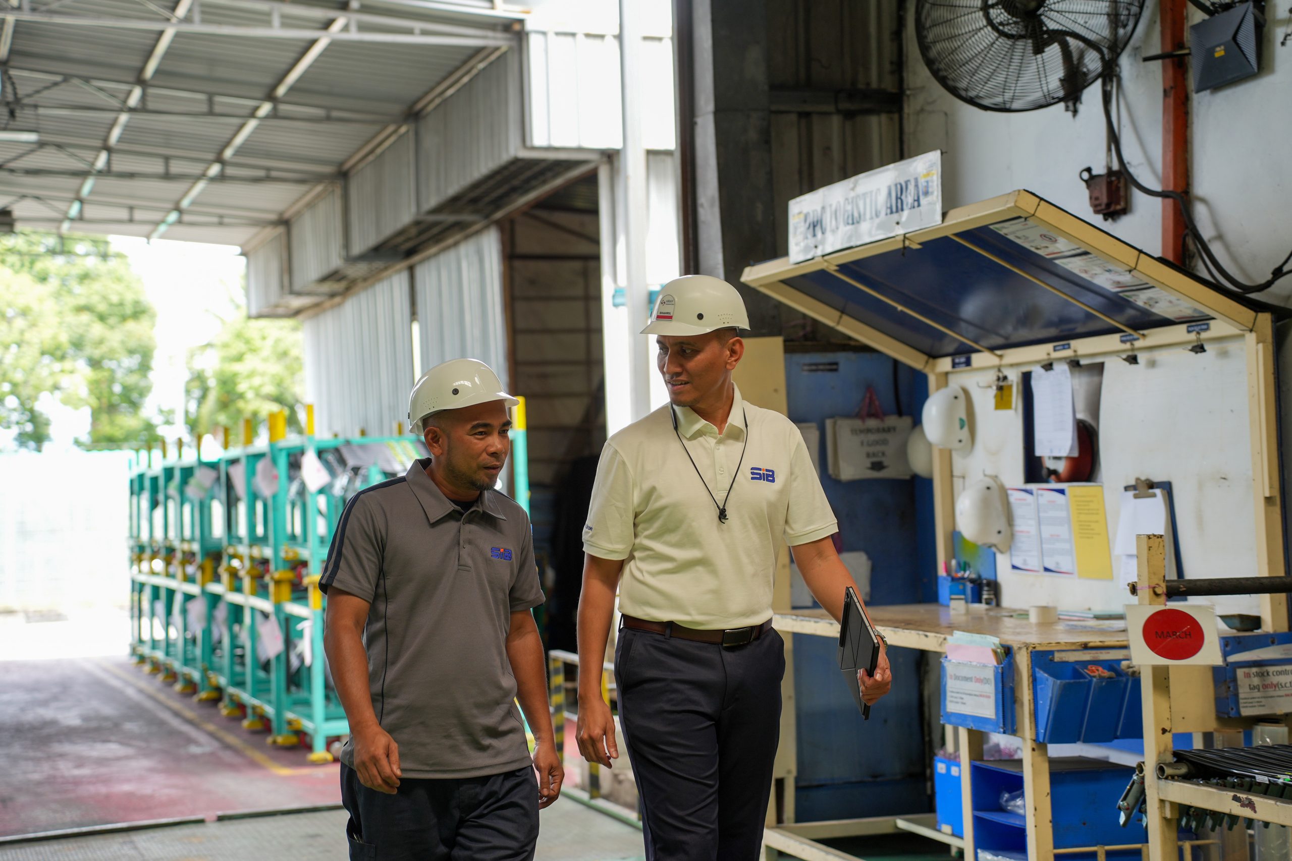 Sapura Industrial team and workplace